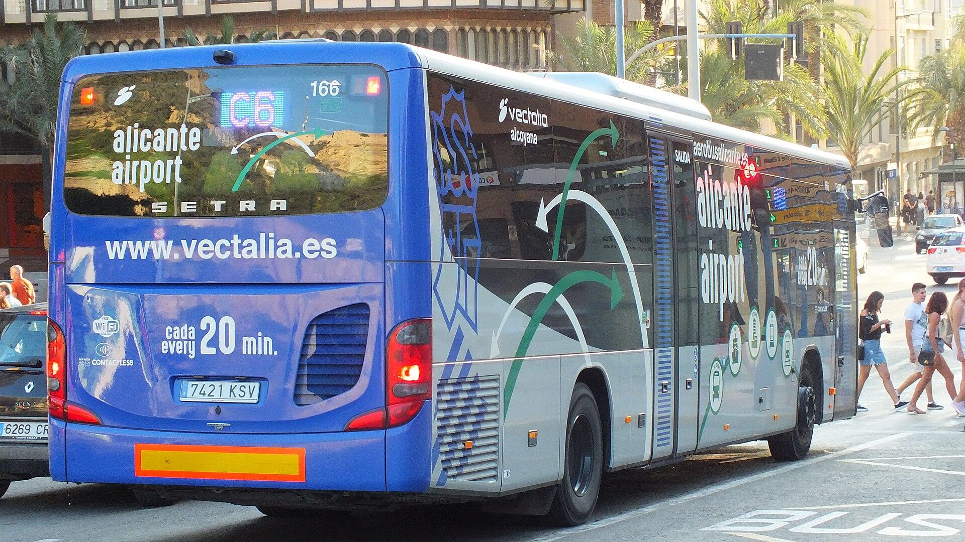 Autobús C6 entre el aeropuerto de Alicante y el centro
